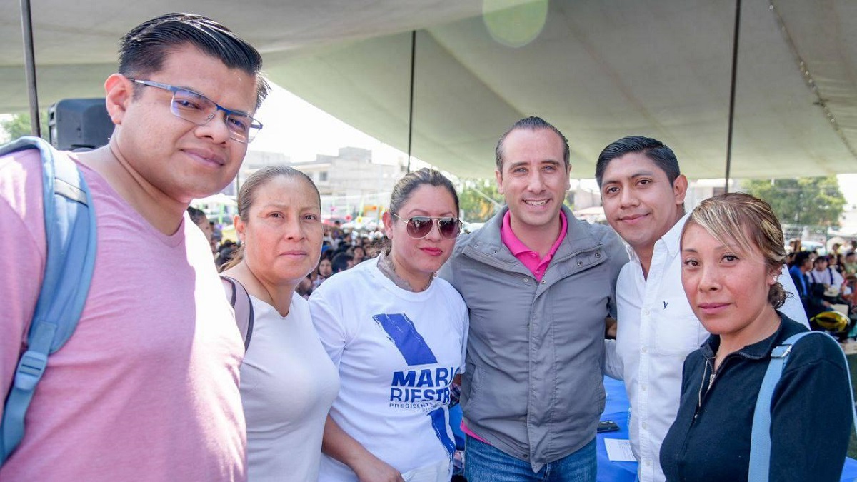 Médicos especialistas para las mujeres y kits para los recién nacidos: Mario Riestra