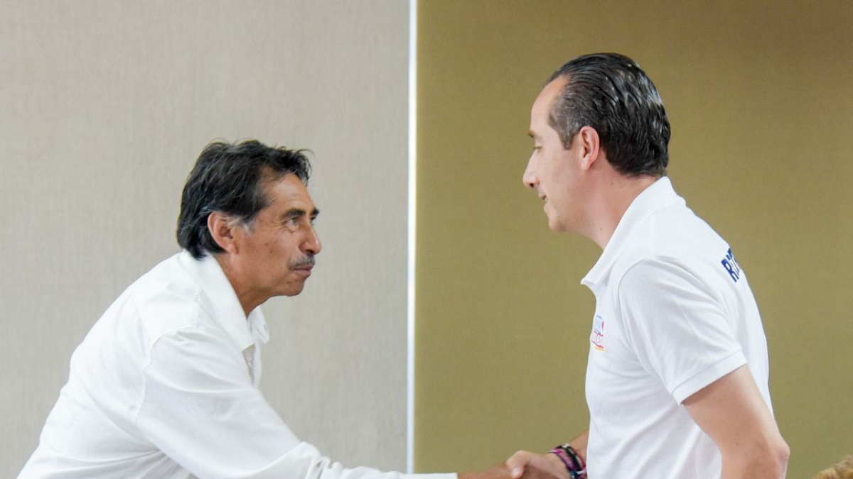 Movimiento nacional obradorista en puebla capital, declina en favor de Mario Riestra