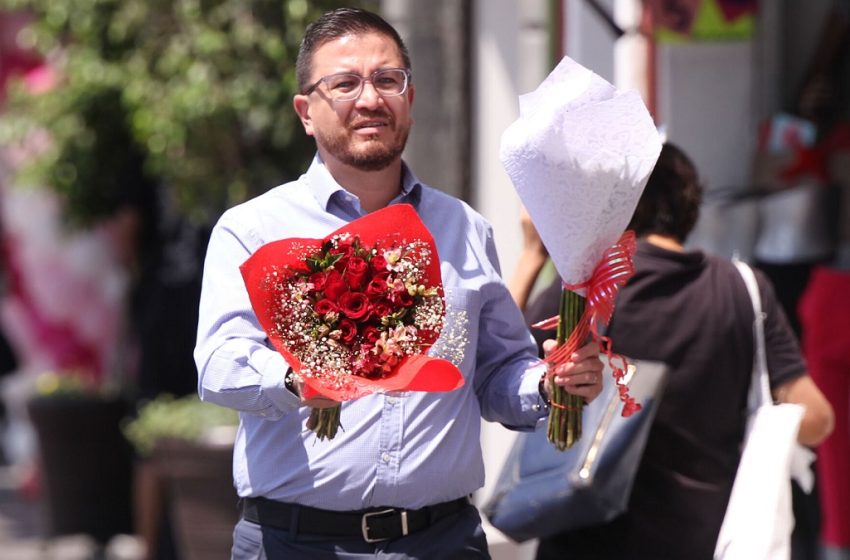  Día de las Madres: Ofertan ramos florales desde los 20 pesos en el Mercado Zaragoza