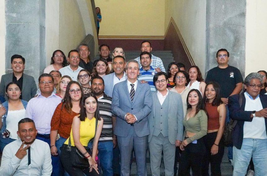  Pepe Chedraui se presentó con éxito ante el Consejo Universitario de la BUAP