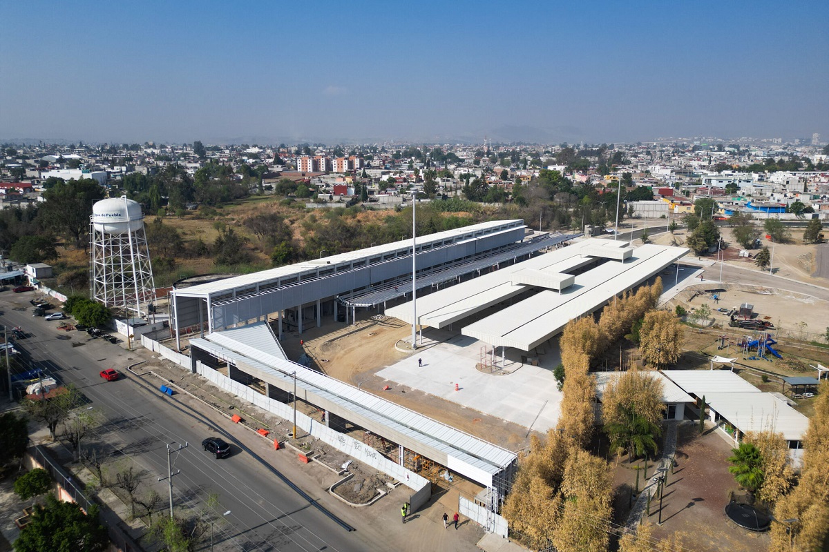 Reporta gobernador de Puebla avance del 85% de la Central Camionera del Sur (+FOTOS)