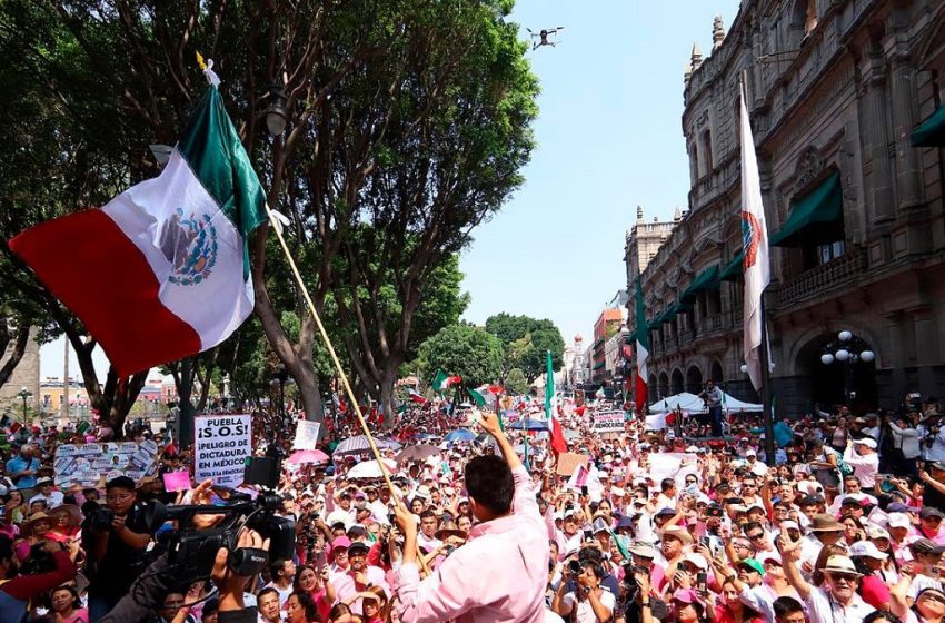  Vamos a ganar, aseveró Lalo Rivera durante marcha de la marea rosa