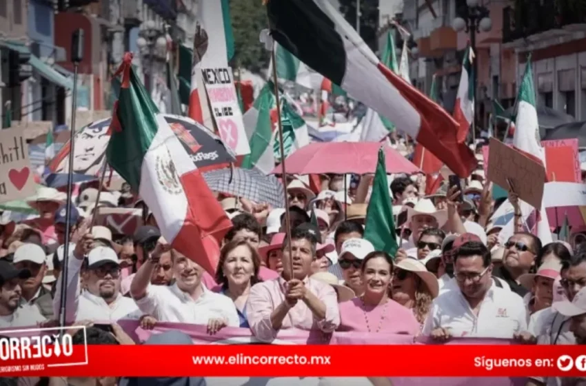  Lalo Rivera y Mario Riestra encabezan marcha en Defensa de la República