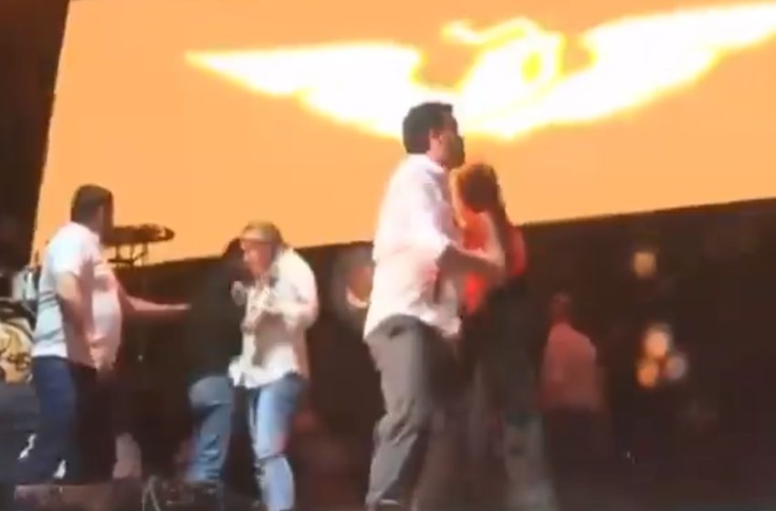  ¡Caos en Cierre de Campaña! Templete Colapsa durante Evento de Candidata de Movimiento Ciudadano en San Pedro Garza García, con Presencia de Jorge Álvarez Máynez