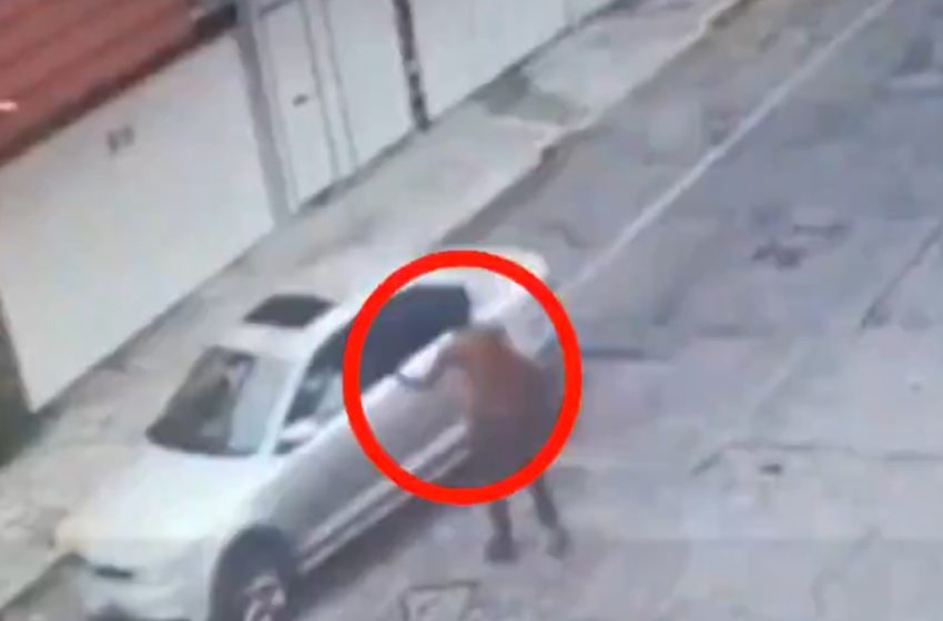  ¡IMPACTANTE VIDEO! Vecinos de Reforma Agua Azul denuncian a drogadicto violento apodado «el Bruce Lee»