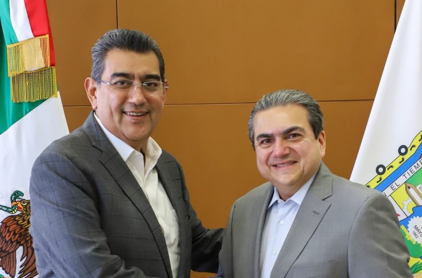  Sergio Salomón se reúne con Roberto Moya, ex secretario de Finanzas