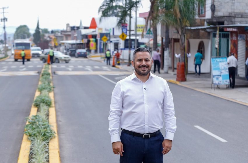  Adán Domínguez levanta la mano para la dirigencia estatal del PAN
