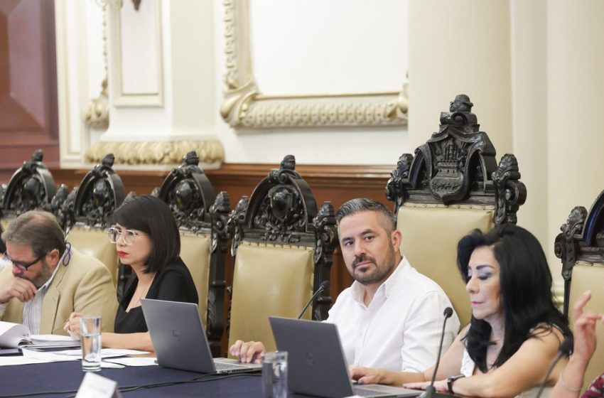  Alcalde de Puebla reconoce a regidores por su actuar responsable durante las elecciones