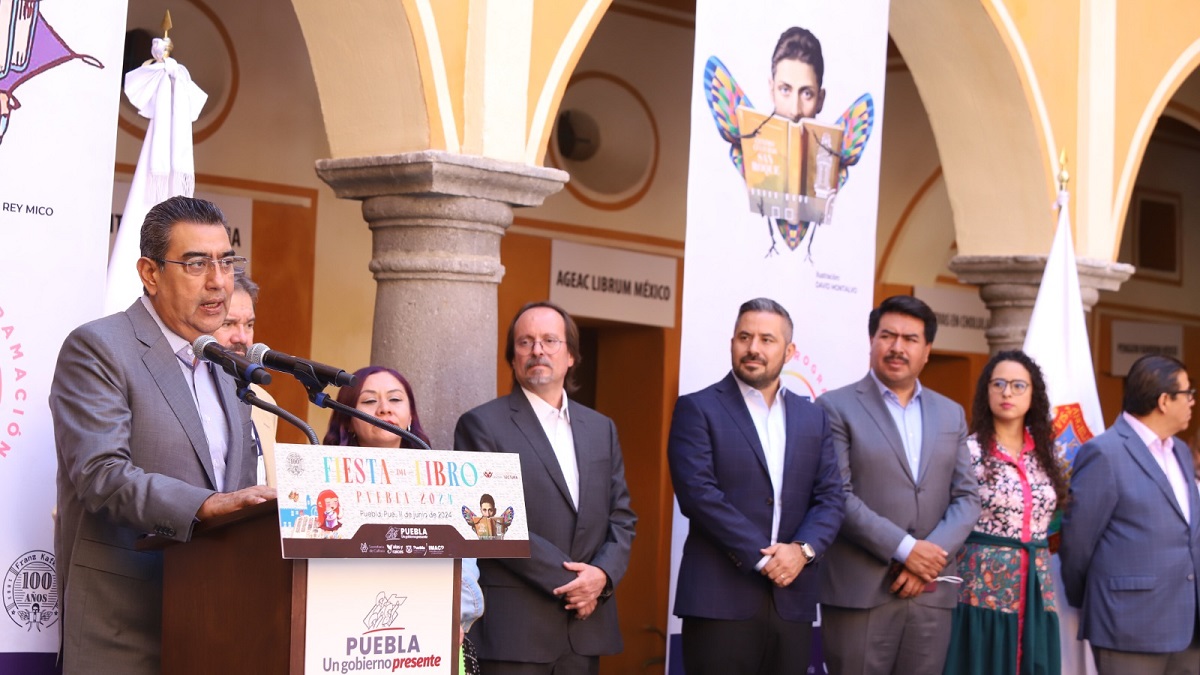 Con municipios, gobierno de Puebla promueve la lectura: Sergio Salomón