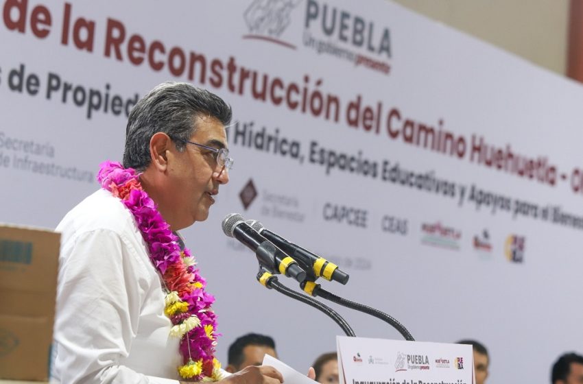  Con obras educativas, gobierno de Puebla trasciende: Sergio Salomón