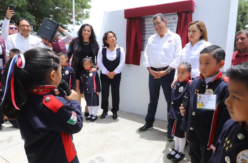  Cuenta Puebla con un gobierno estatal ocupado por fortalecer educación: Sergio Salomón