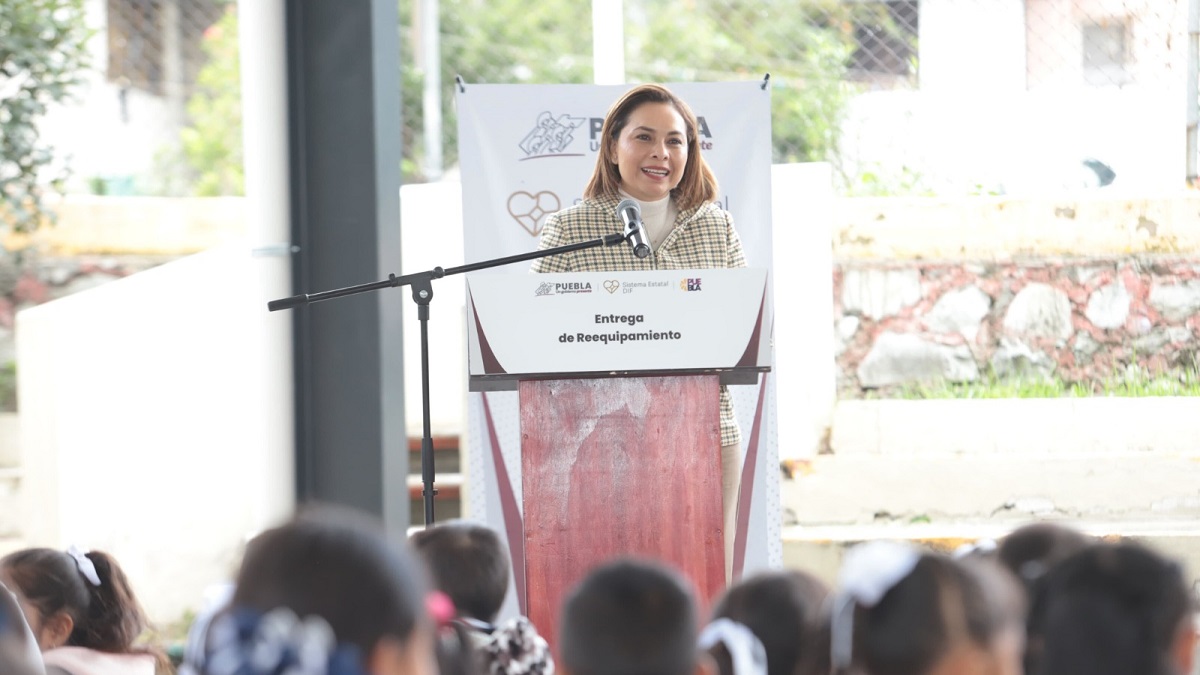 Fortalece SEDIF cuatro desayunadores escolares en Puebla capital