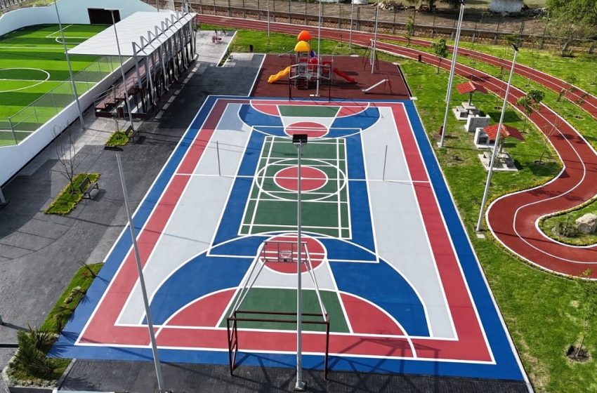  Impulsa gobierno de Puebla sana convivencia en la sociedad; inaugura multideportivo en atlixco