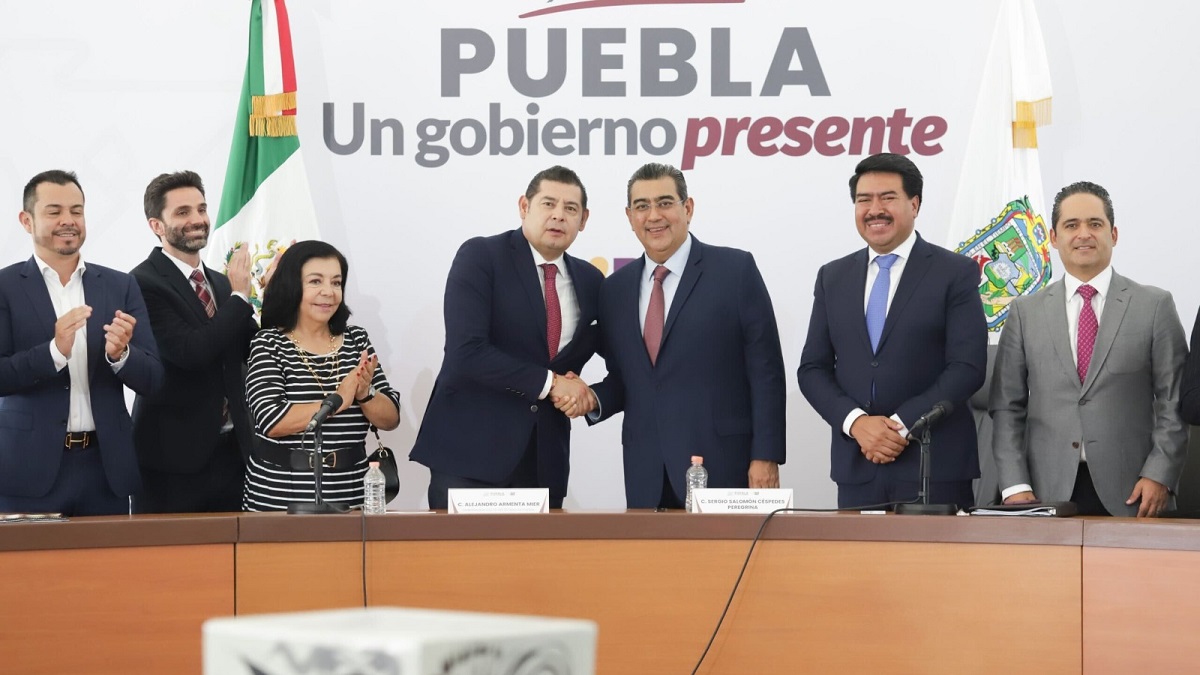 Inicia gobierno estatal proceso de transición; transformación en Puebla continuará: Sergio Salomón