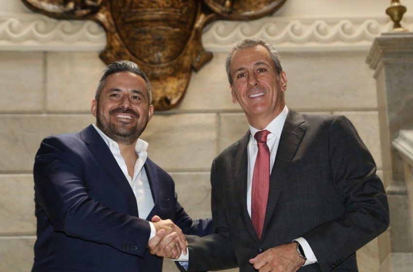  Inicia la transición de gobiernos en Puebla capital