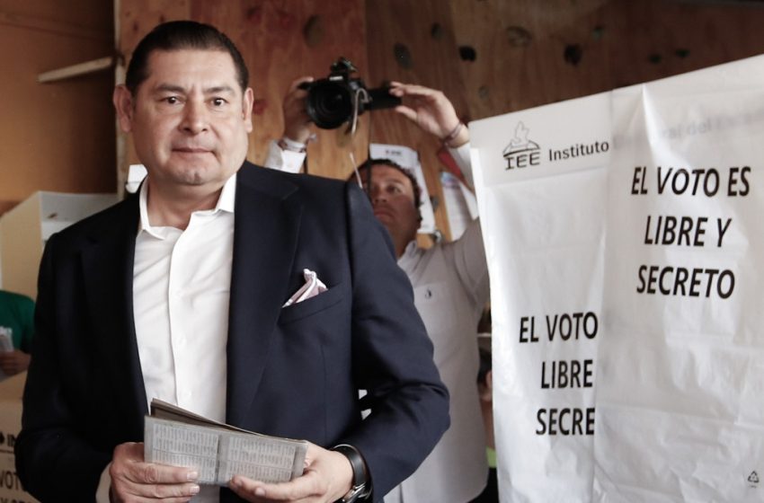  Morena da por ganador a Alejandro Armenta para la gubernatura de Puebla   