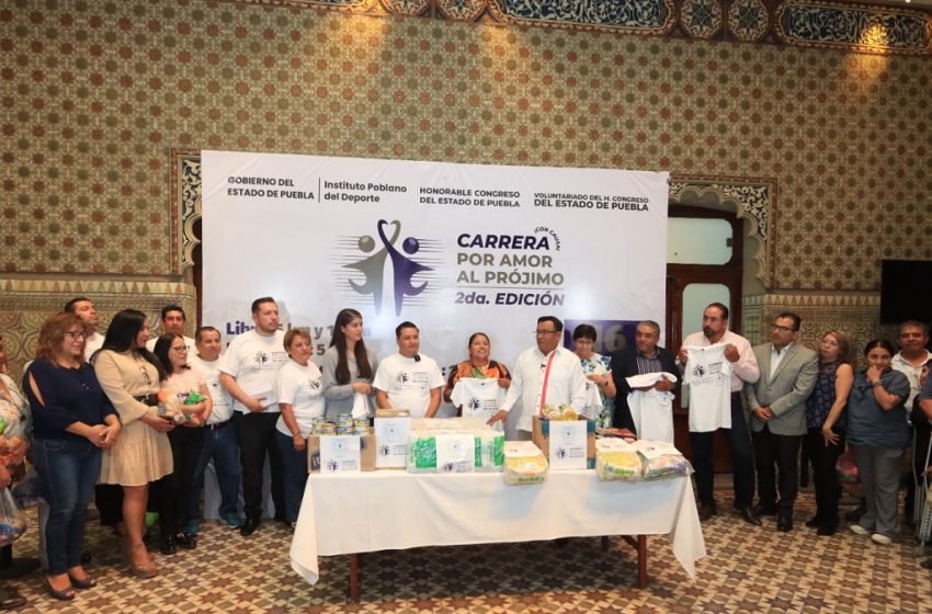  Recibe Congreso donativo de patrocinadores, INPODE y sindicalizados para carrera “Por Amor al Prójimo”