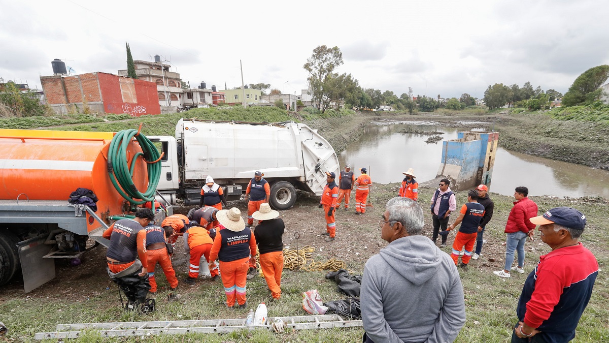 Recolectan 6 toneladas de basura en el Vaso Regulador del Puente Negro