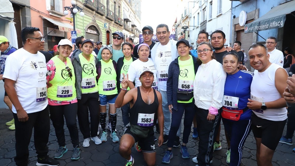 Sergio Salomón da banderazo de salida a la «Carrera Por Amor al Prójimo»