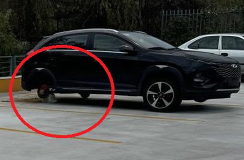  Desvalijan camioneta de lujo en el Museo Barroco de Puebla: Robo de autopartes sin control