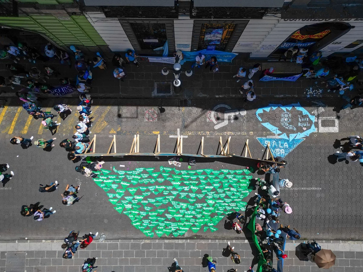 Antiderechos se atrincheran en el Congreso de Puebla para evitar la despenalización del aborto