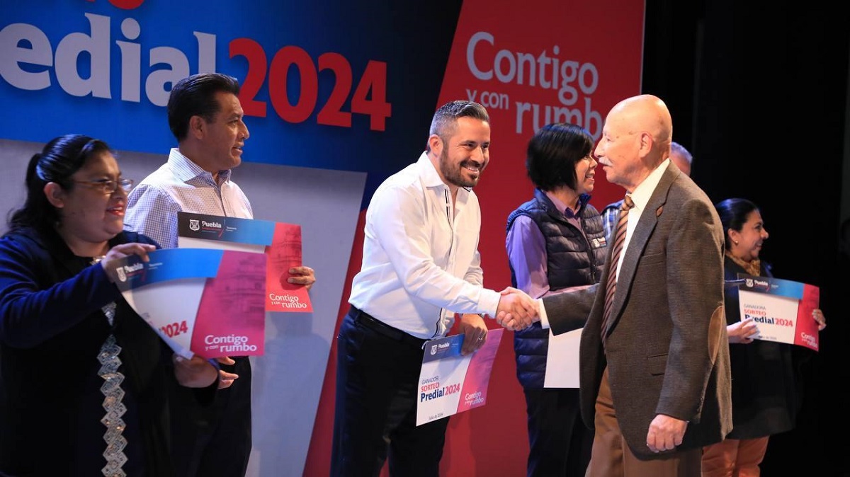 Ayuntamiento de Puebla entregó los premios del sorteo predial 2024