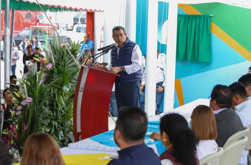  Central de abastos de Huixcolotla, referente en economía poblana: Sergio Salomón