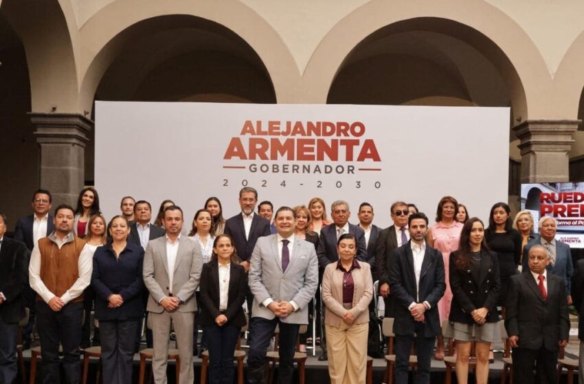  El comité de transición del gobierno electo presentó a 4 integrantes más