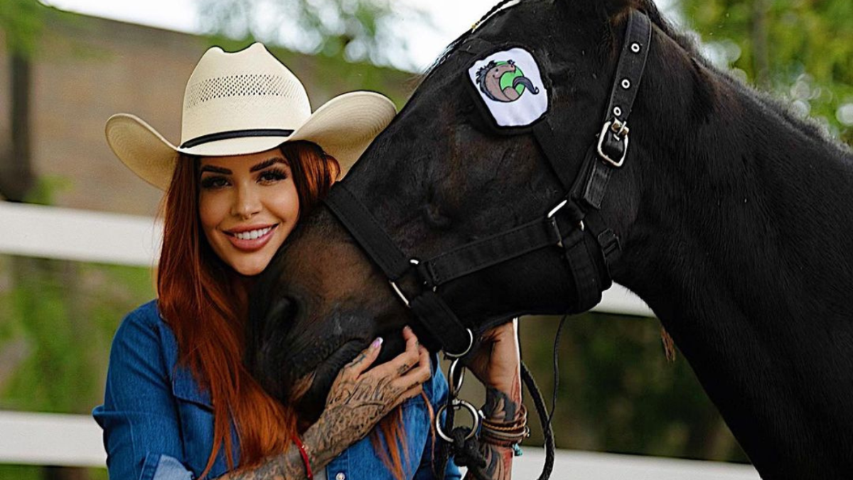 Preparan Certamen Miss Cuacolandia en beneficio de los caballos de Elena Larrea