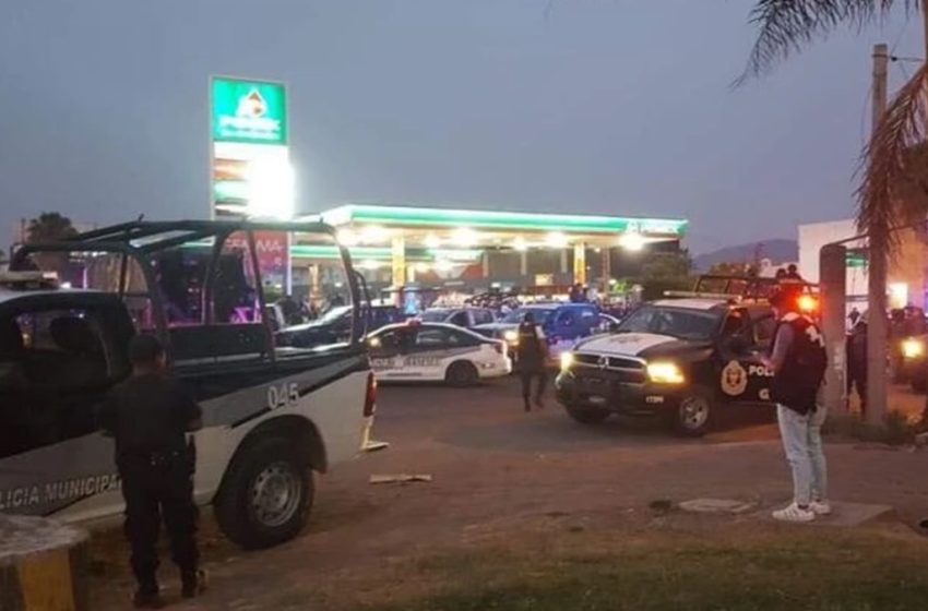 Sicarios en Motocicleta Acribillan a Joven de 18 Años en Atlixco