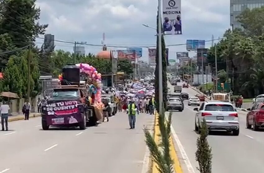  ¡Precaución! Tráfico Detenido en la Recta a Cholula por Manifestación