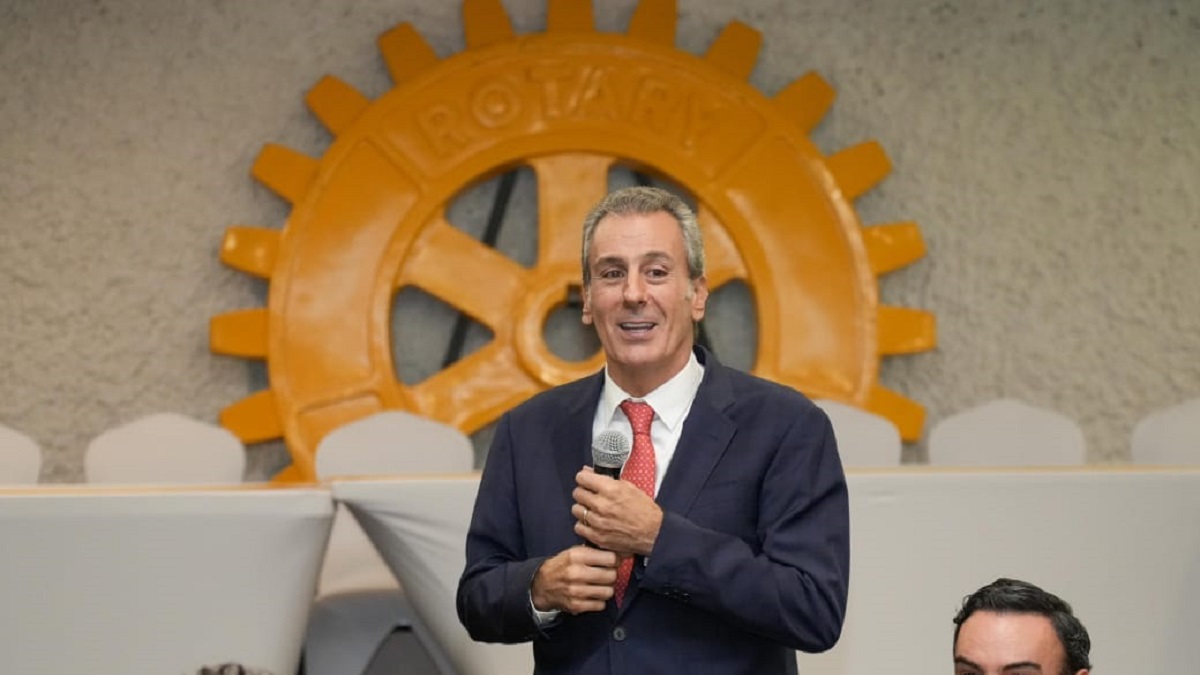 Acude Pepe Chedraui a reunión del Club Rotario Puebla Industrial