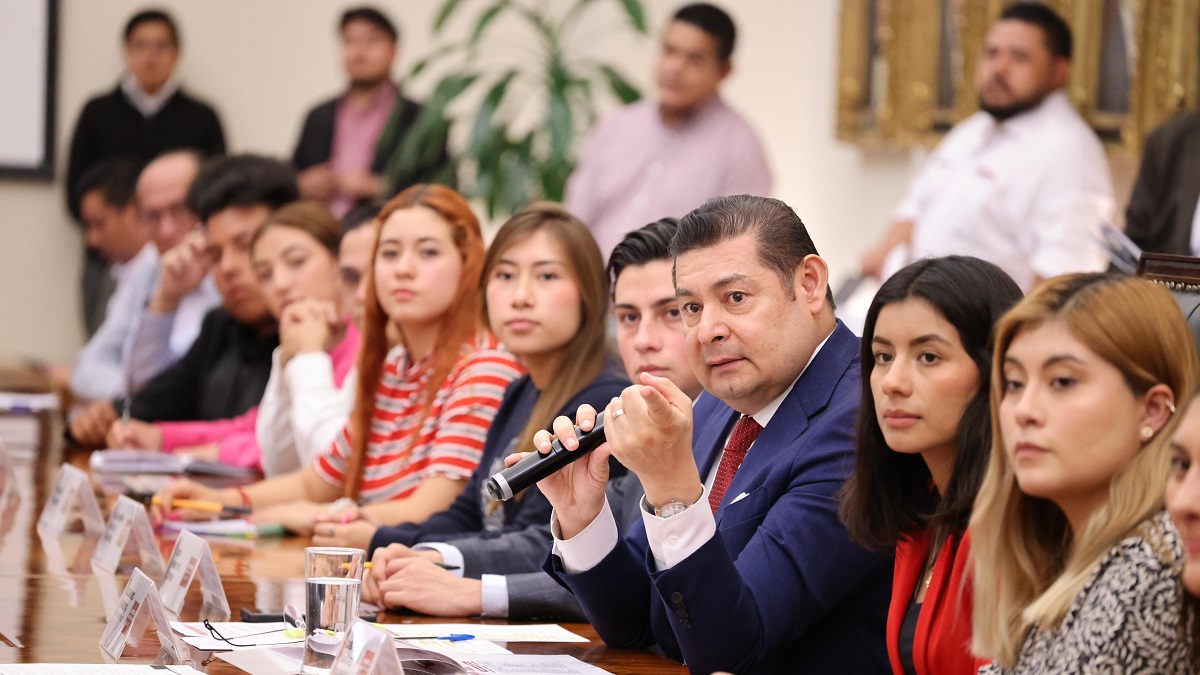 Armenta impulsa gobierno de las juventudes como agentes de la transformación