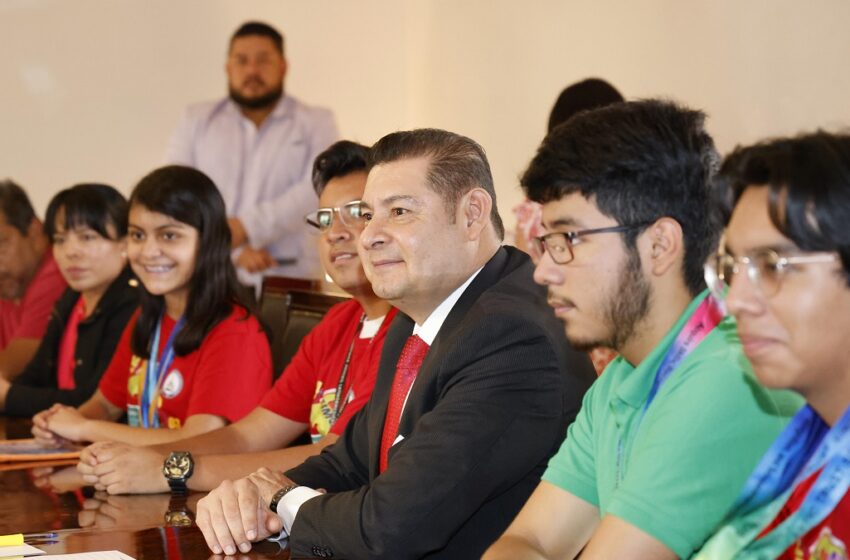  Armenta promotor del talento académico y deportivo