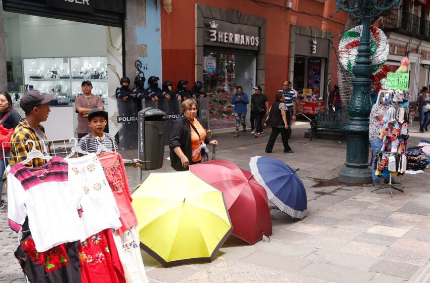  Ayuntamiento de Puebla no logra acuerdo con ambulantes para instalación ordenada