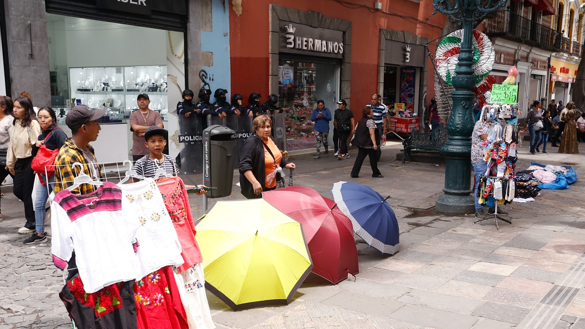 Ayuntamiento de Puebla no logra acuerdo con ambulantes para instalación ordenada