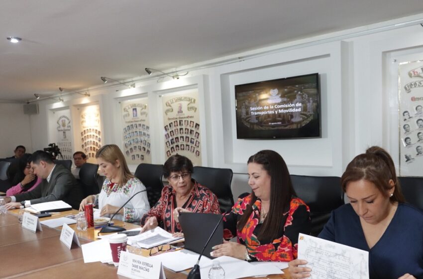  Comisión de Transportes y Movilidad presenta Informe Anual de Trabajo