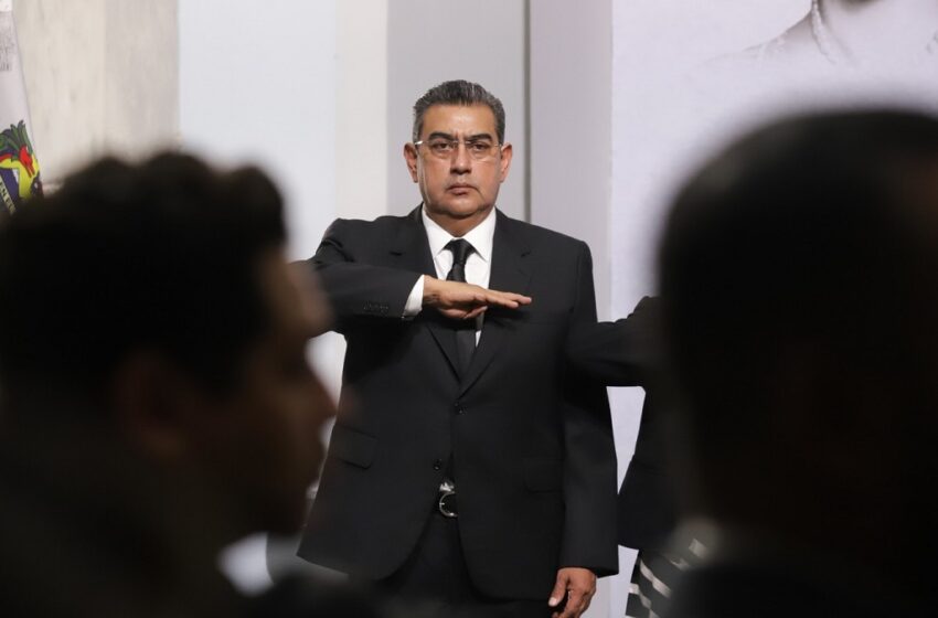  Convoca Sergio Salomón a sociedad y funcionarios a reafirmar su compromiso con Puebla y México