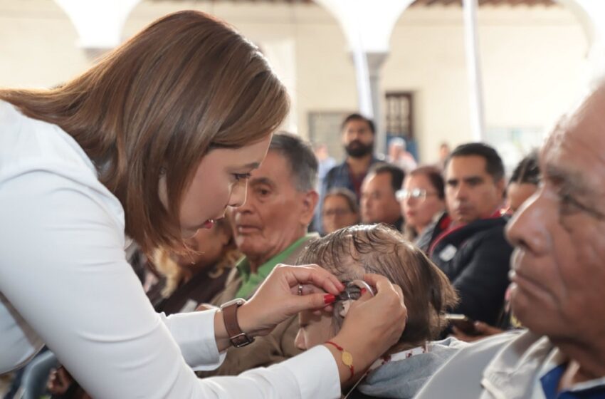  Encabeza Gaby Bonilla entrega de aparatos auditivos y reequipamiento a sistemas municipales DIF