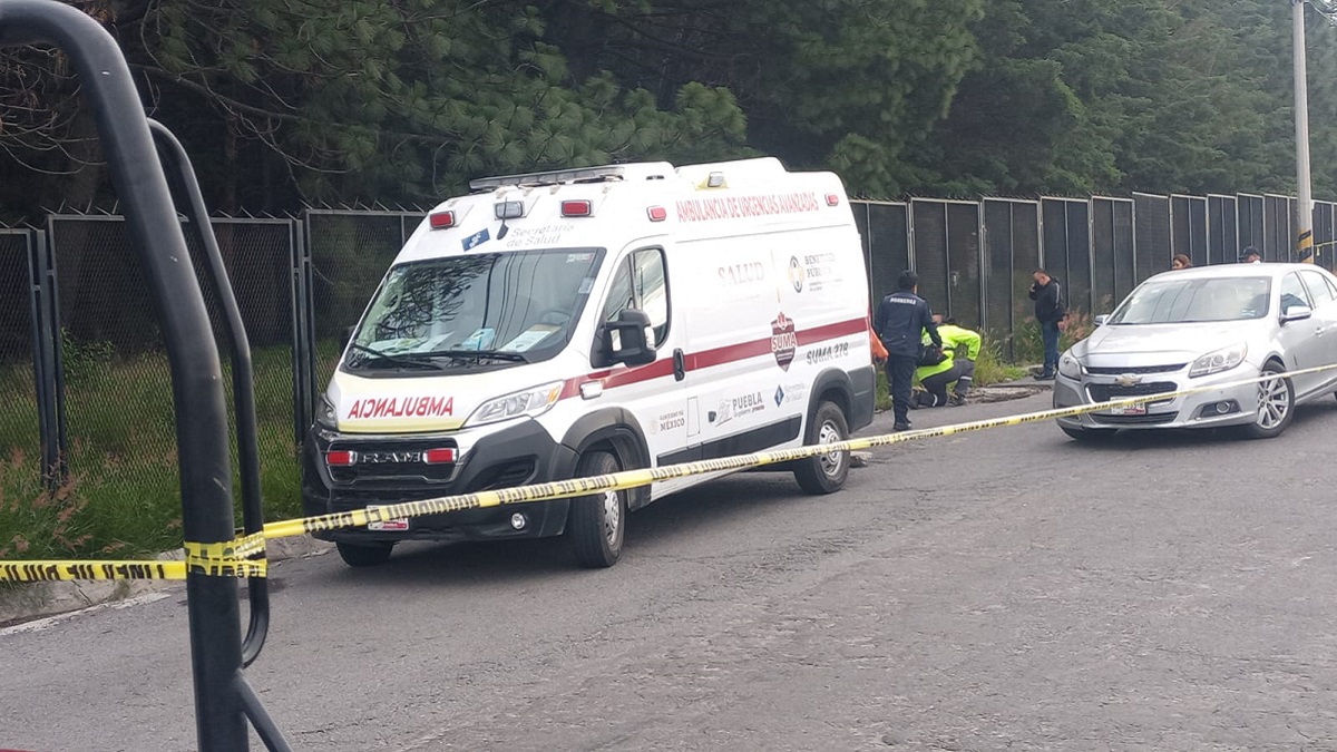 Hombre muere tras caer en alcantarilla sin tapa en Almecatla