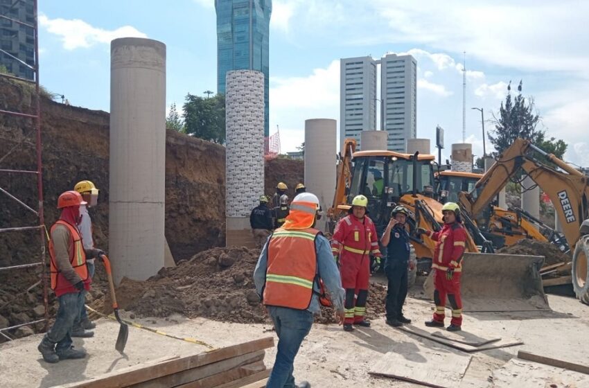  Mueren dos trabajadores tras desgajamiento de obra en la Atlixcáyotl