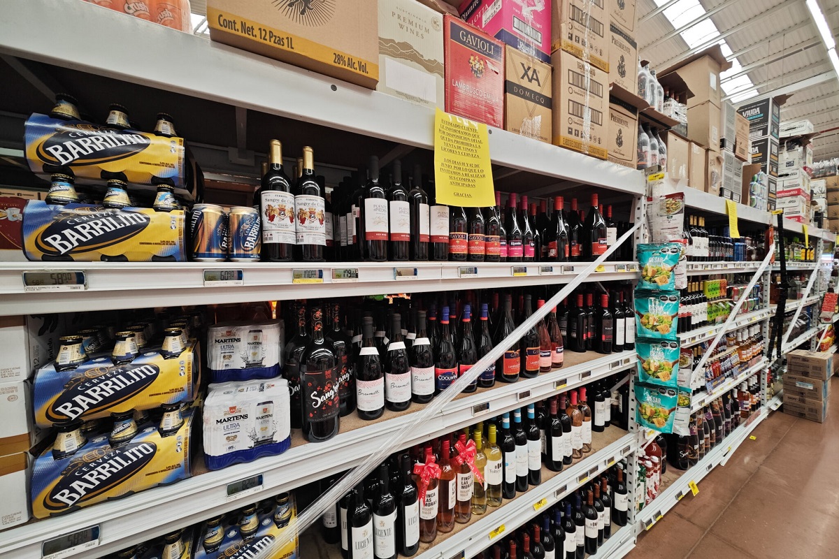 Oxxos y tiendas en Puebla dejarán de vender alcohol a las 12 am
