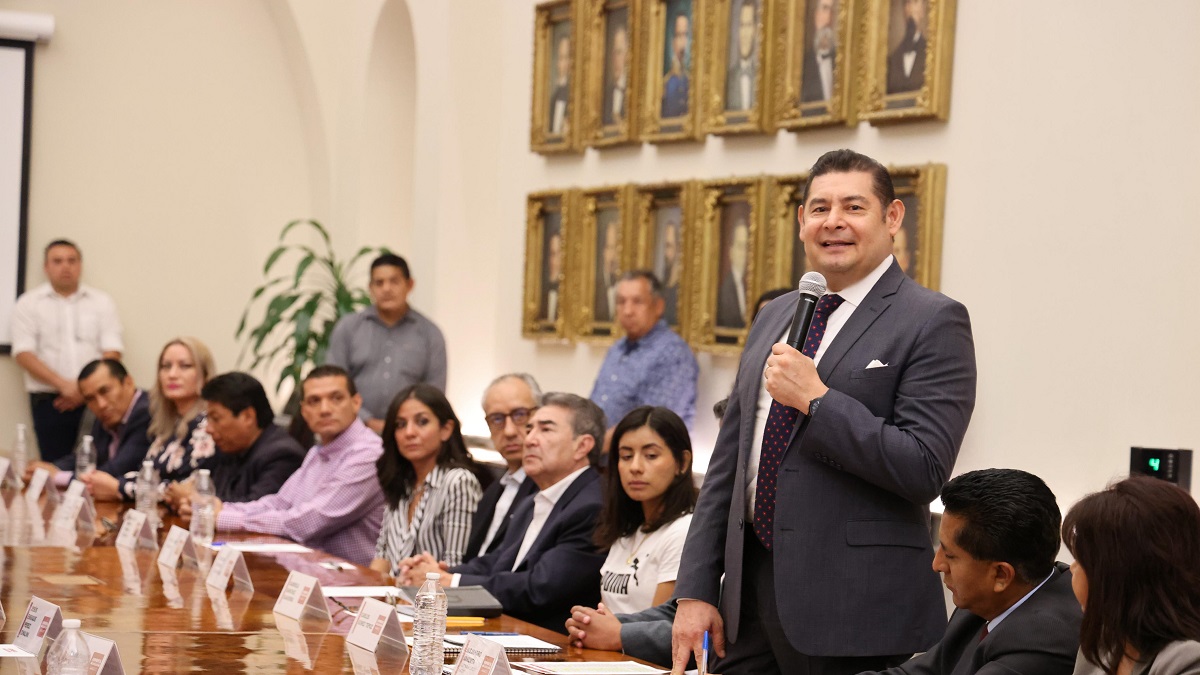 Políticas públicas con eficacia y eficiencia promueve Alejandro Armenta