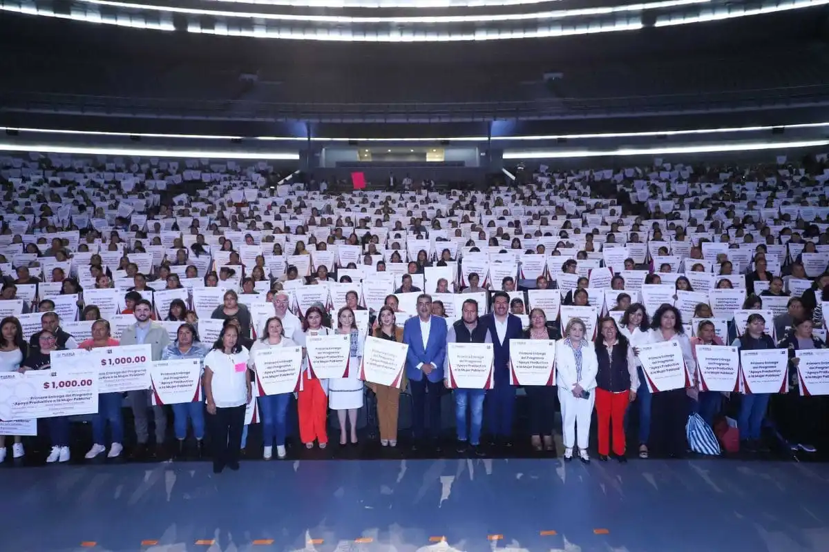Realiza SEDIF primera entrega del Programa “Apoyo Productivo a la Mujer Poblana”