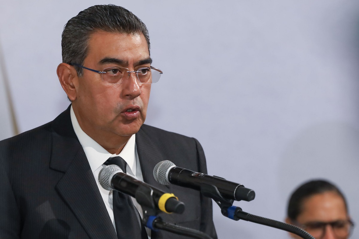 Sergio Salomón llama a vigilar el contrato de Agua de Puebla para asegurar beneficios a los ciudadanos