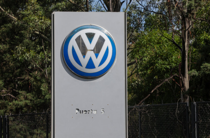  Trabajadores de Volkswagen dicen no a aumento salarial del 10.59%