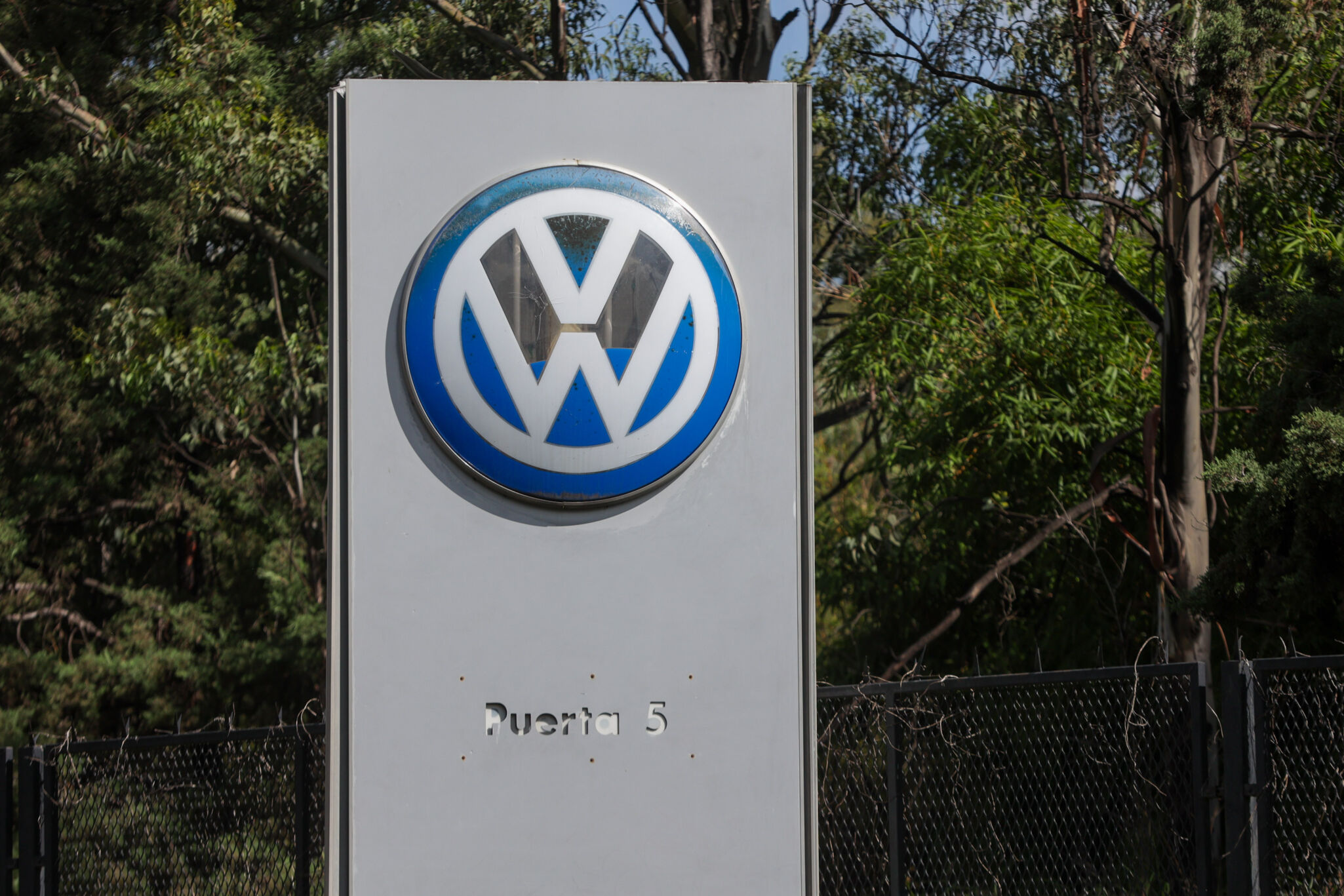 Trabajadores de Volkswagen dicen no a aumento salarial del 10.59%