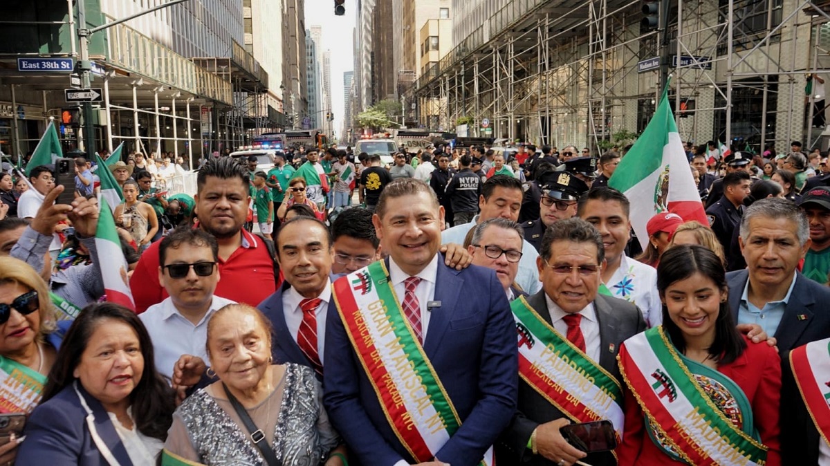 Alejandro Armenta reconoce fuerza de migrantes se integrarán a grandes proyectos de Puebla