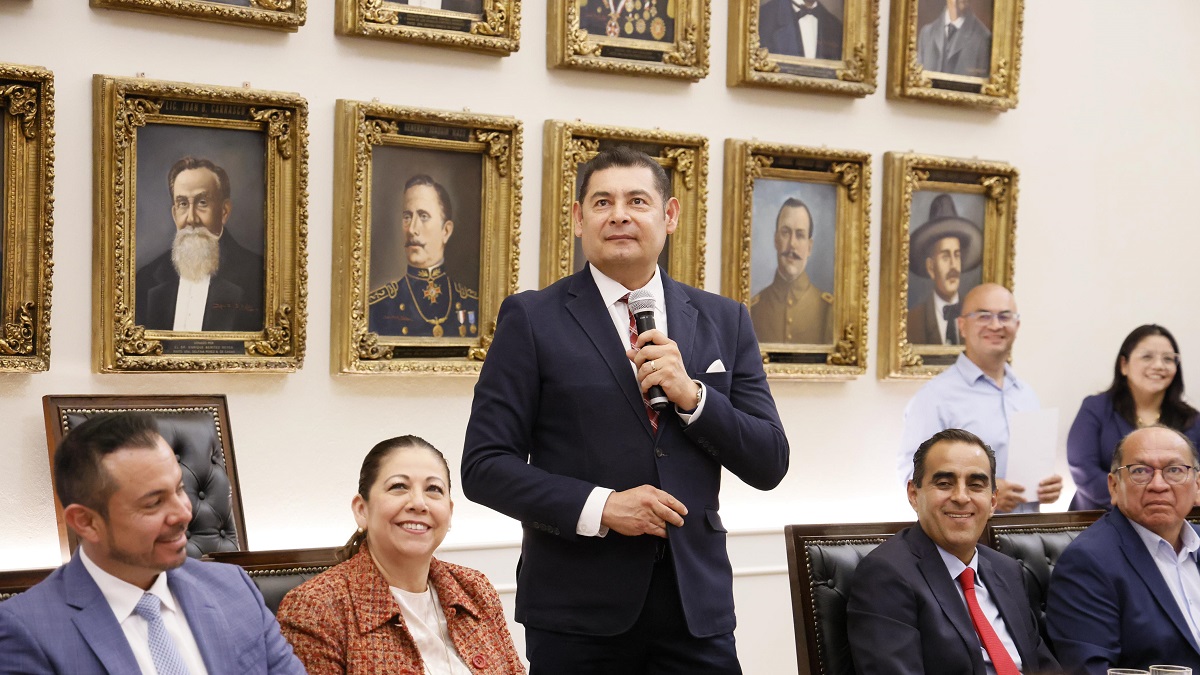 Compromiso y unidad: Alejandro Armenta y diputados de Puebla avanzan hacia una agenda común por el bienestar social