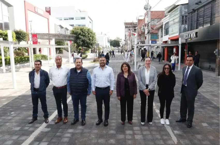  Concluye rehabilitación de espacios públicos en el Barrio de Santiago